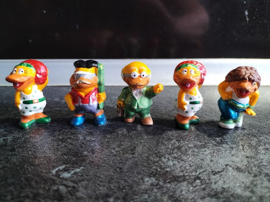 Figurki Kinder niespodzianka lata 90 kolekcjonerskie