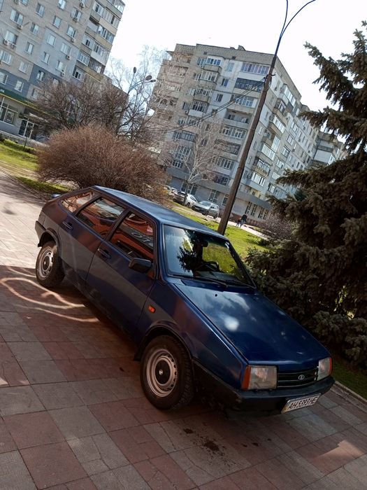 Продам ваз-2109 2004 год инжектор