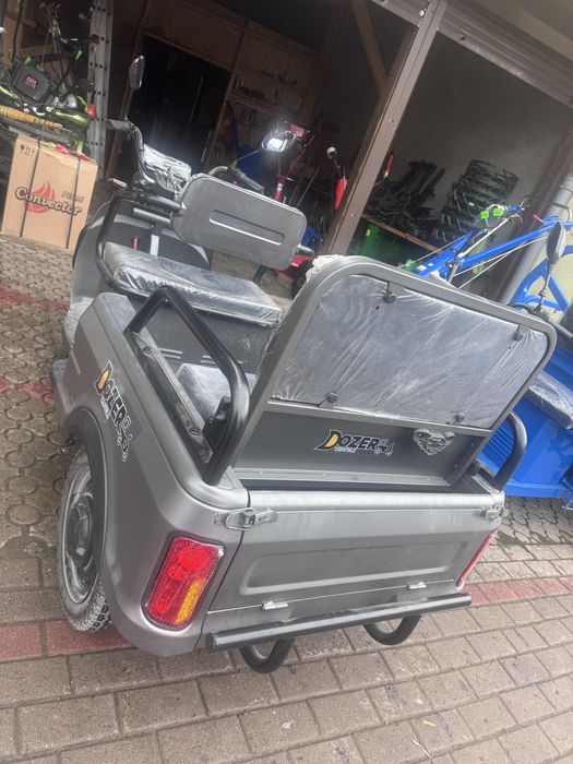 Електротрицикл DOZER Model 6