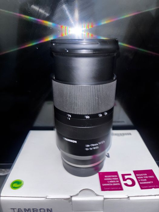 Tamron 28-75mm f/2.8 Di III RXD