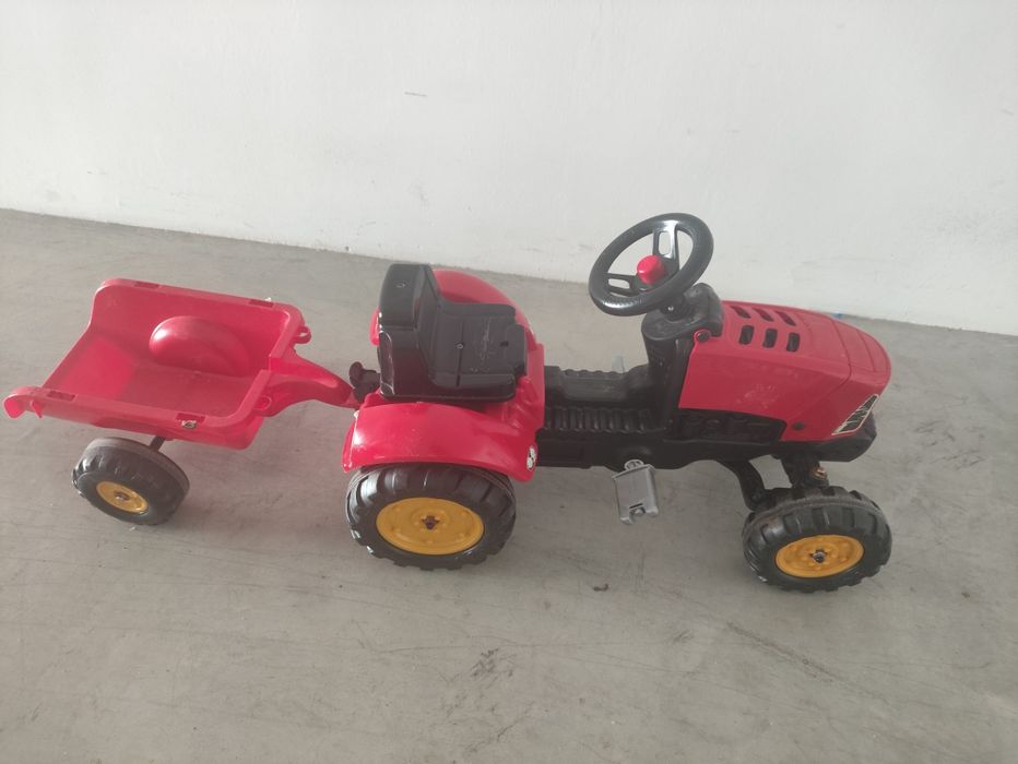 Trator de pedais com reboque - criança