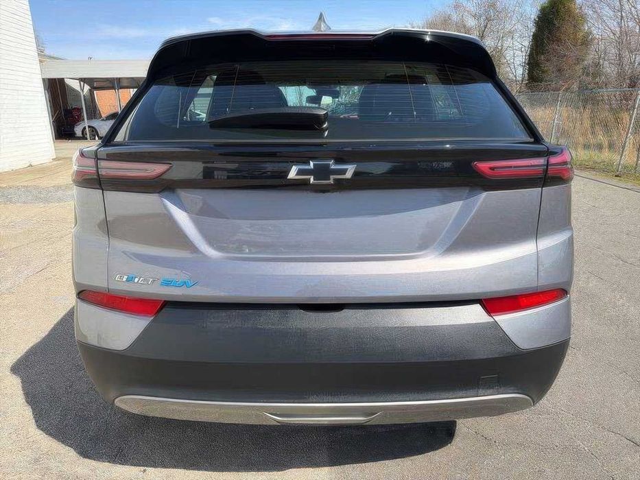 Chevrolet Bolt EUV LT      2023