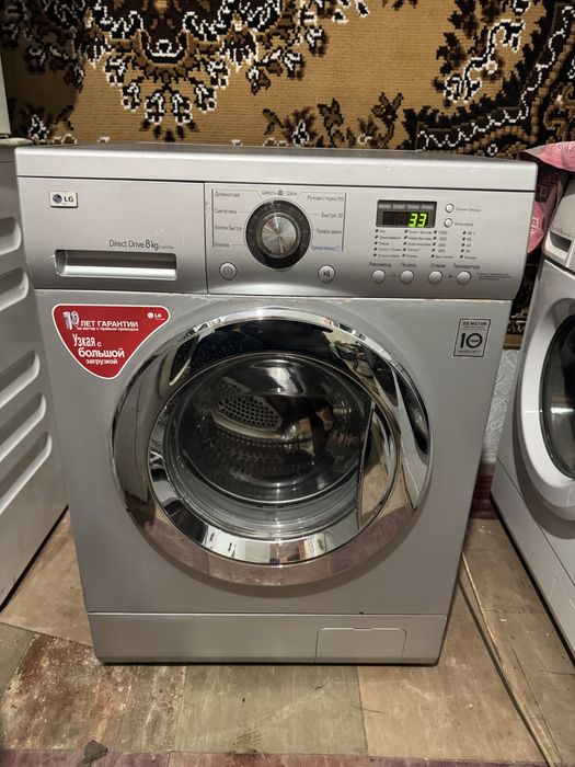 Продам пральну машинку LG DirectDrive на 8кг