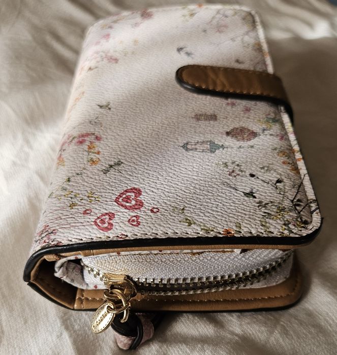 Carteira parfois (entrega em mão)