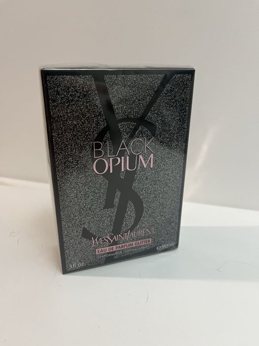 YVES SAINT Laurent Black Opium
