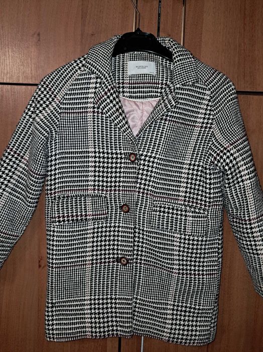 Пальто для дівчинки 134