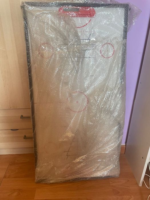 Mesa de matraquilhos e diversos jogos