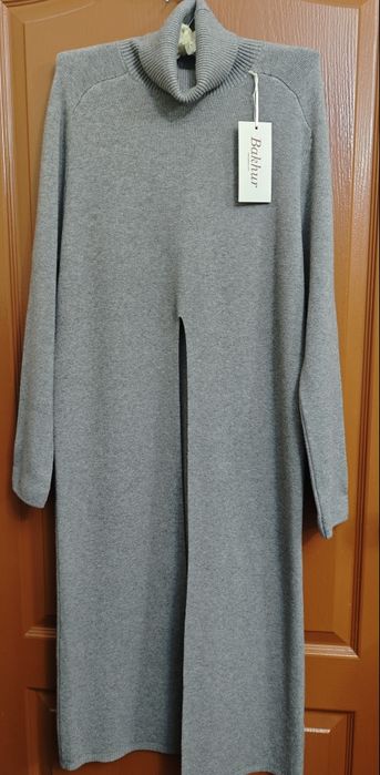 Жіночий джемпер подовжений