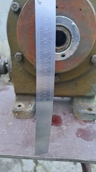 Редуктор черв'ячний