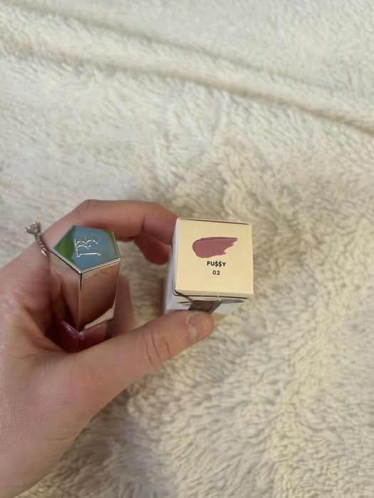 Fenty beauty i kosmetyki elf i rate beauty