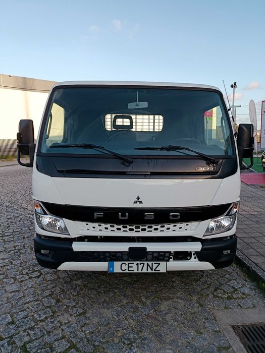 Mitsubishi Canter 2025/11
