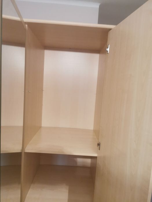 Szafa z lustrem szafa