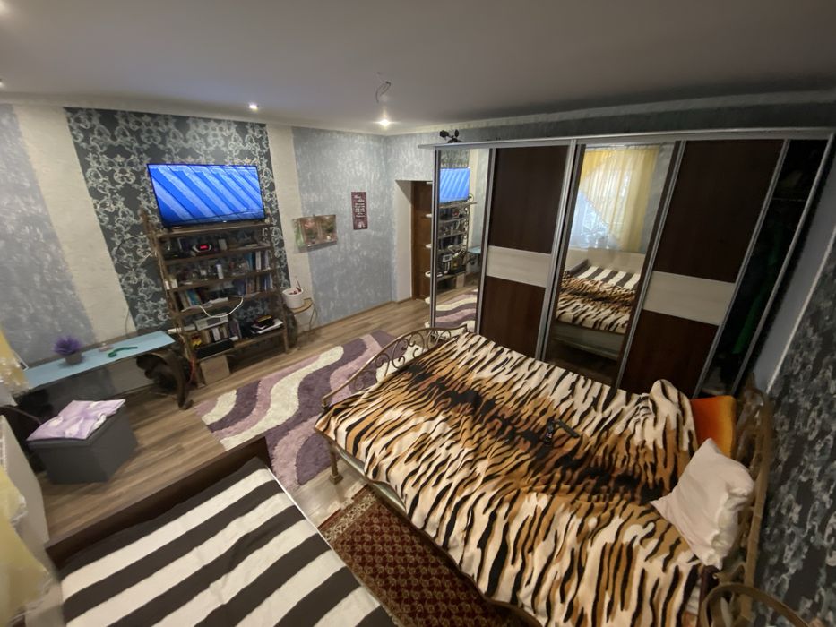 Продам будинок у передмісті Берегова с. Гут