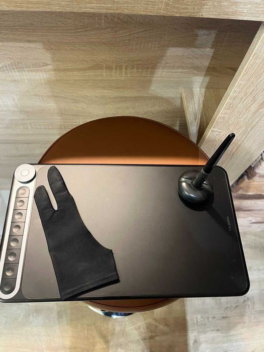 Графічний планшет Huion Inspiroy Dial Q620M