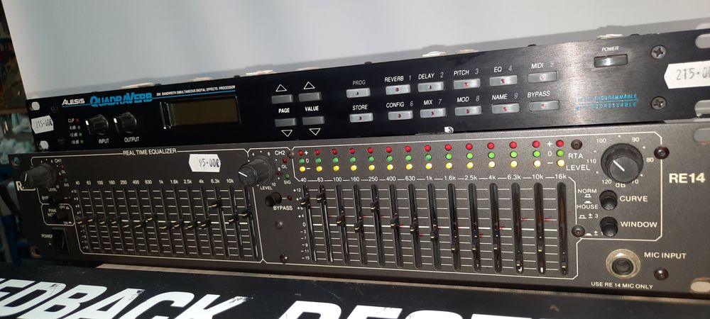 Mesa de mistura, processador de efeitos etc