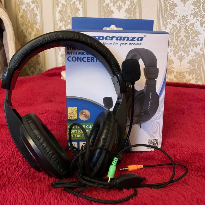 Навушники в новому стані