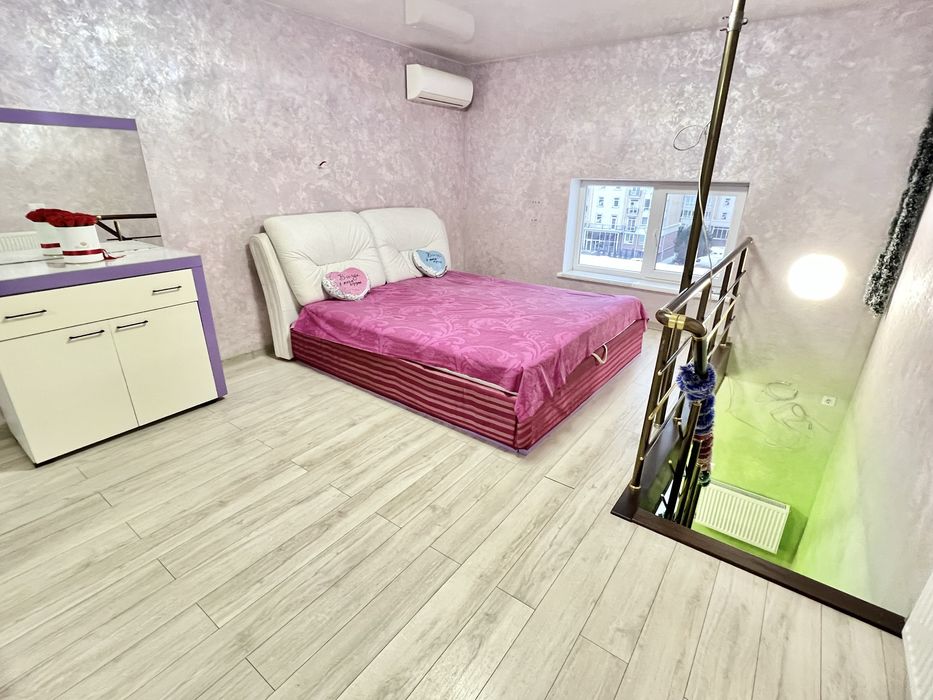 ЖК Смарт с ремонтом, мебелью,техникой,паркингом, кладовкой. от хозяина