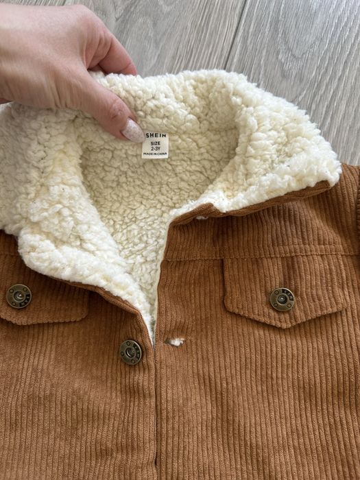 Весняна дитяча куртка зі взуттям