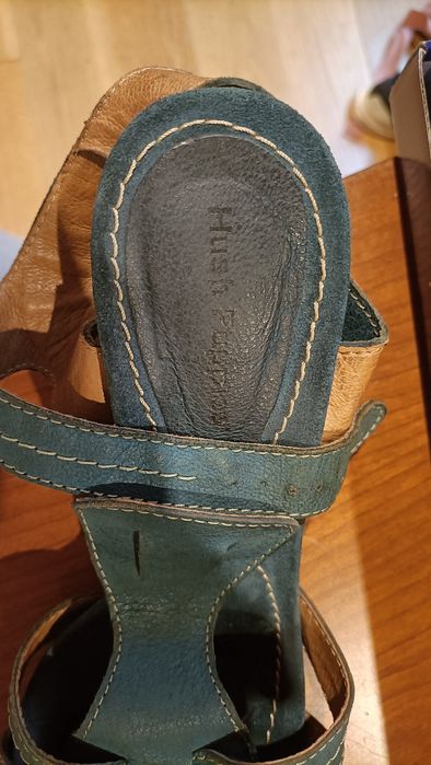 Sandálias - Marca Hush Puppies - 39