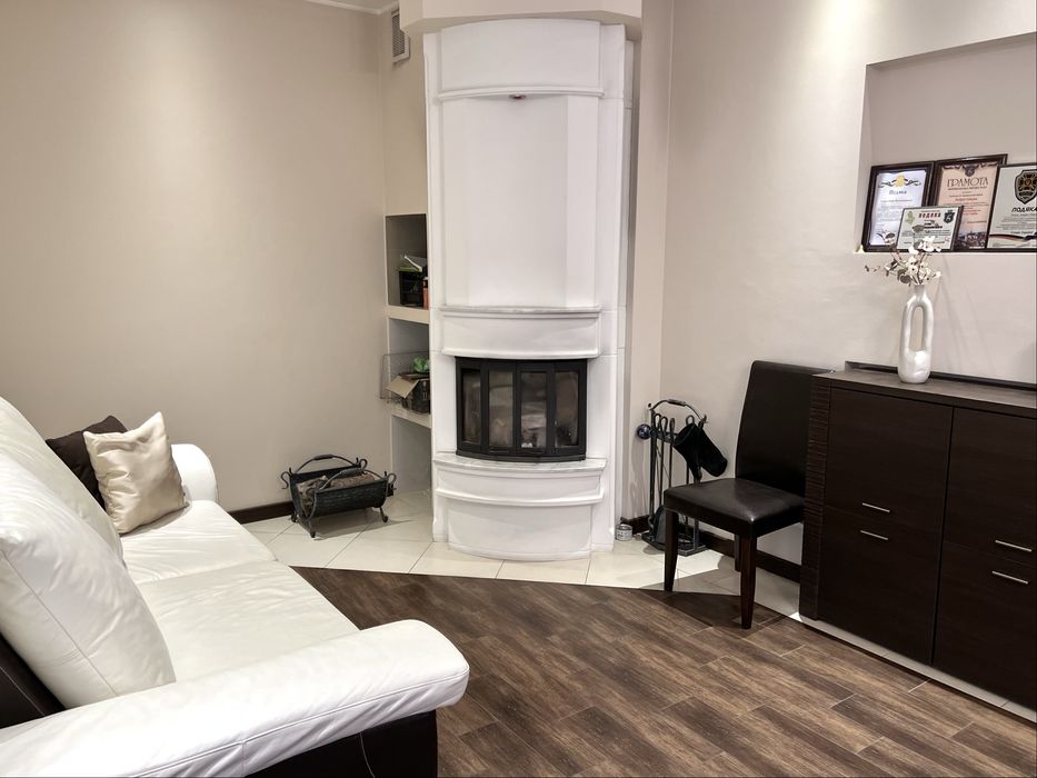 Продаж чудового будинку біля лісу