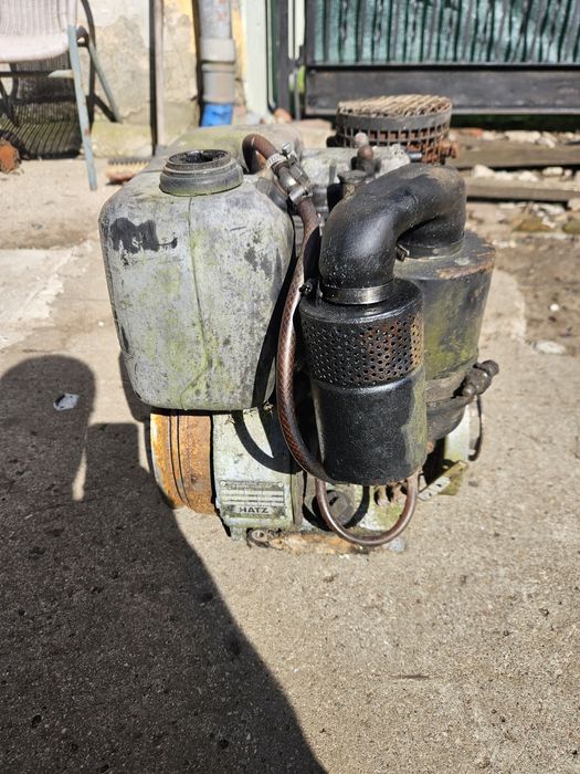 Silnik Hatz E673 diesel stan nieznany obraca sie
