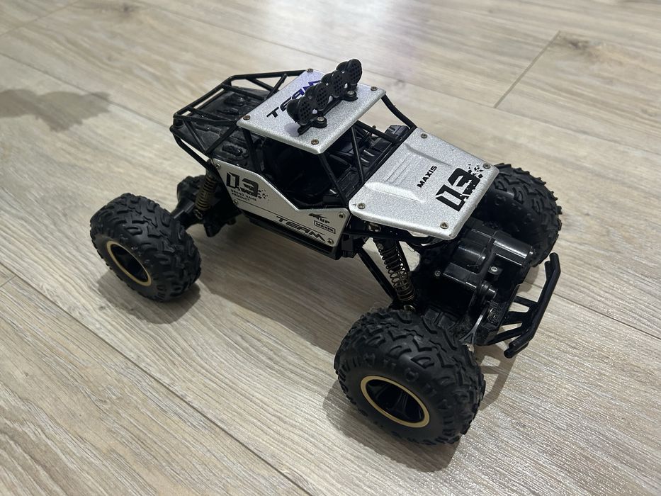 Машинка гоночна радіокерована