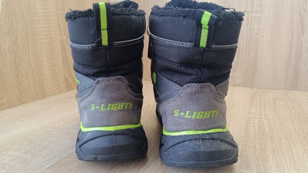 Черевики Skechers,нормальний стан