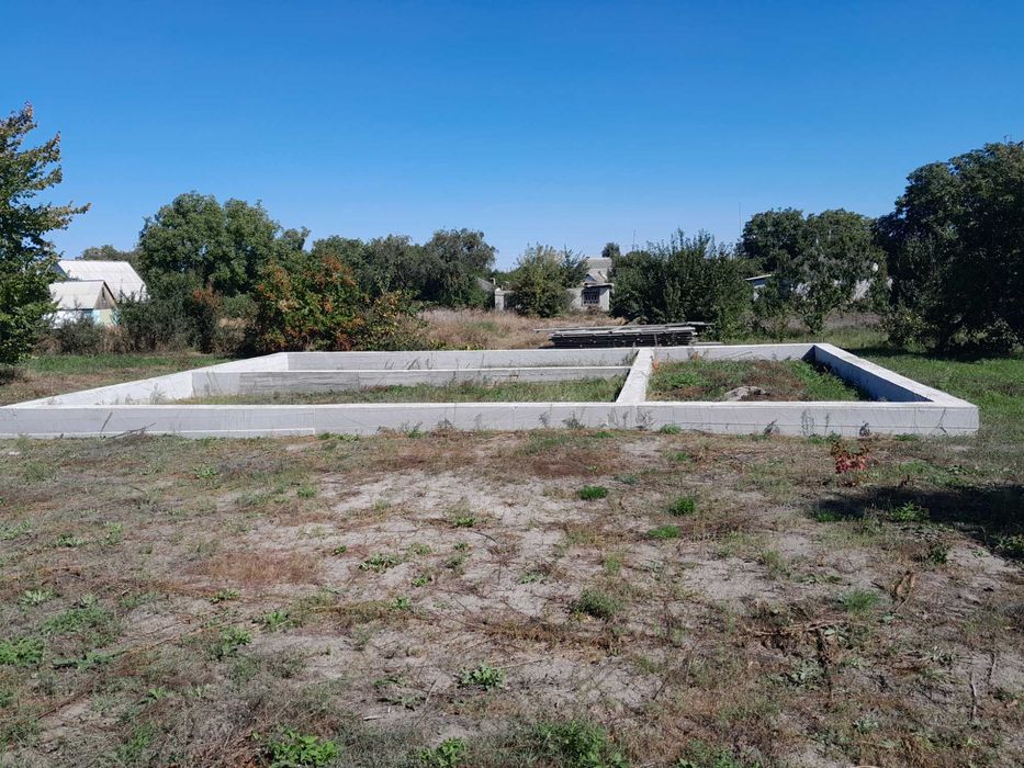 Земельна ділянка з фундаментом 7,5 соток від Черкас 6 км