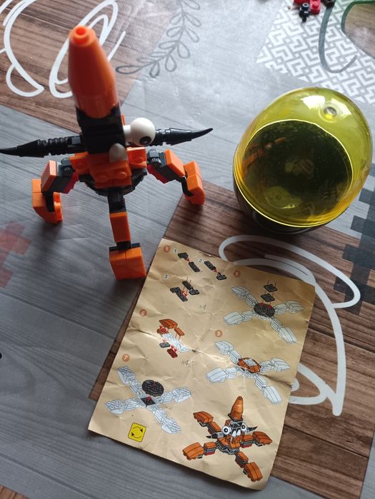 Конструктор лего,дрібний.