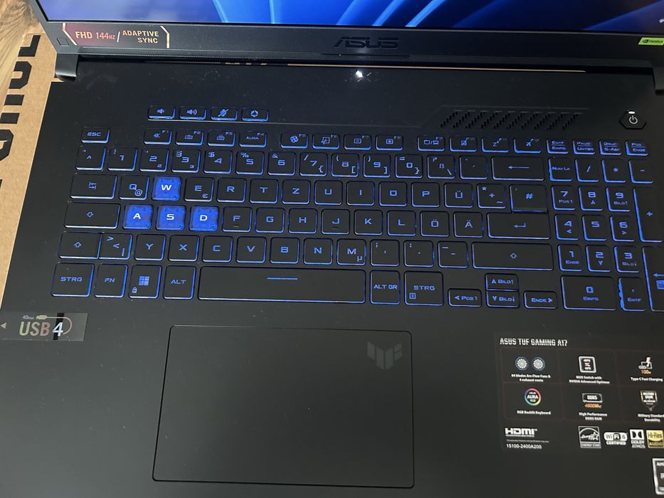 Asus Tuf A17 • RTX 4050 • Ryzen 5 • Ssd 512gb • 16gb Ram •STAN IDEALNY