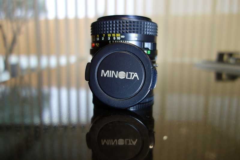 Objectiva manual Minolta MD 50mm F2 + Adaptador E-Mount