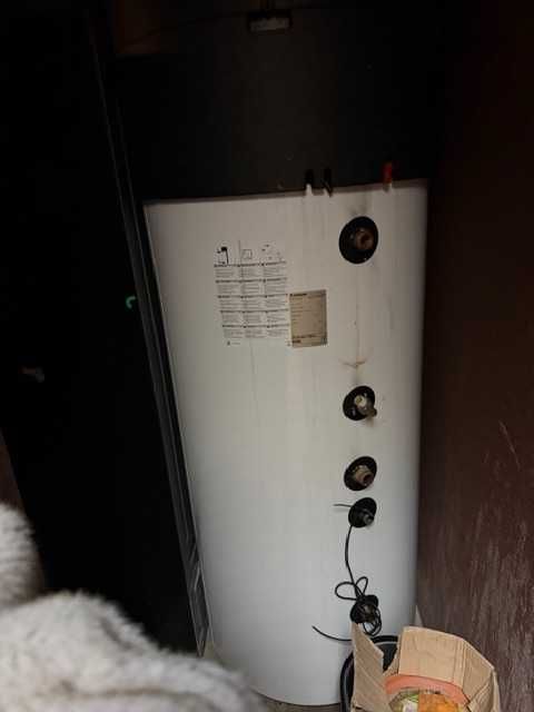 bomba de calor Junkers & depósito de água