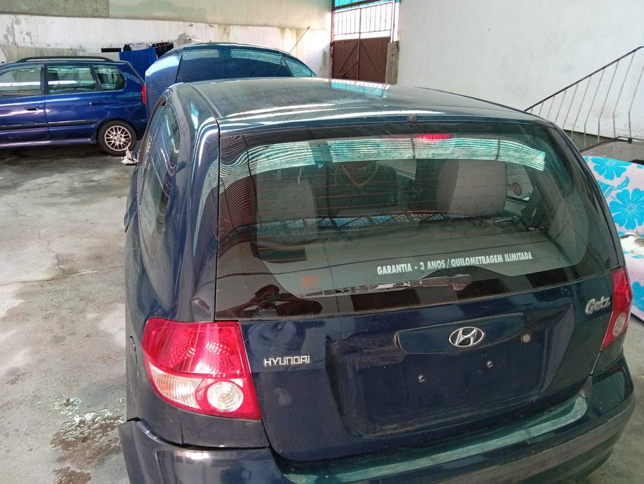 Hyundai Getz às peças ou inteiro - Motor em bom estado.