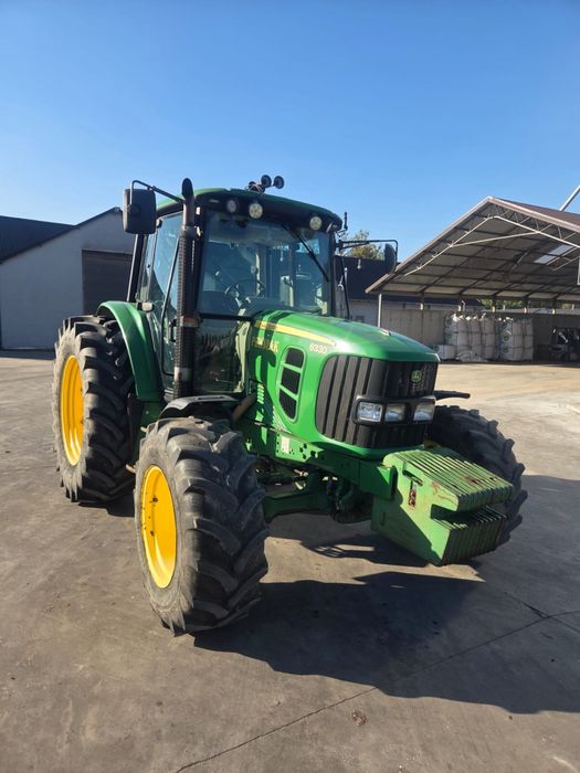 John Deere 6330