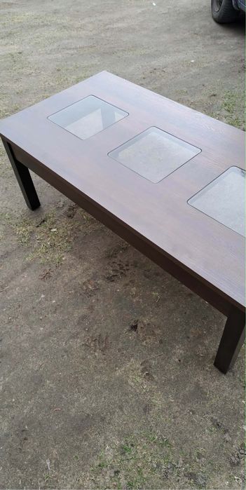 Stół drewniany ze szklem