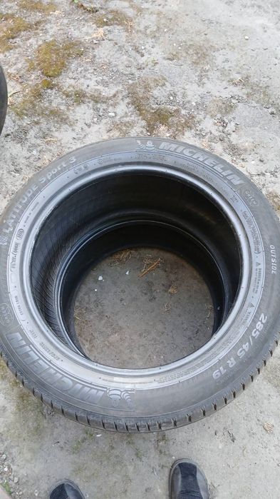 Продам резину. 3000 грн за штуку   Nexen N fera ru1 suv 255/50 r 19 107w+Michelin Latitude Sport3 285 /50 r 19 107w