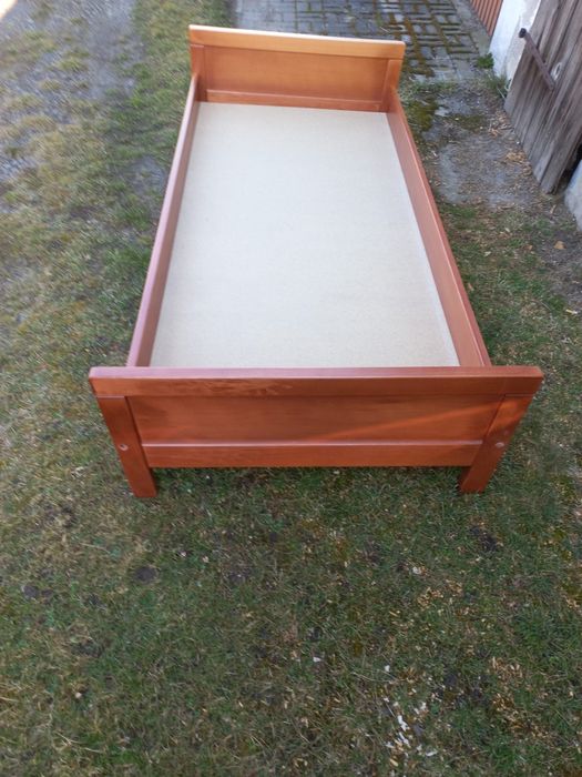 Łózko na sprzedaż