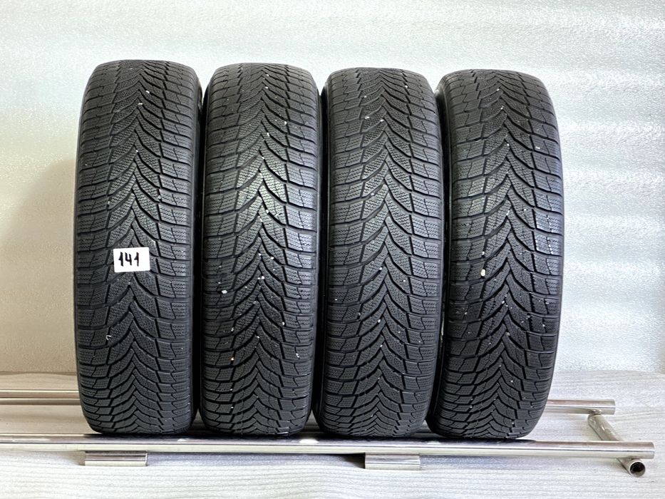 225/65 R17 Nexen
