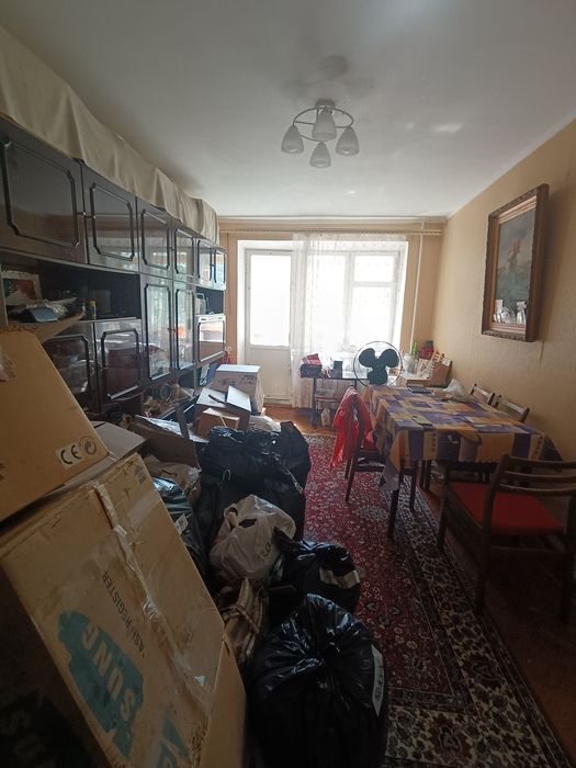 продаж 3к квартира вул Інститутська
