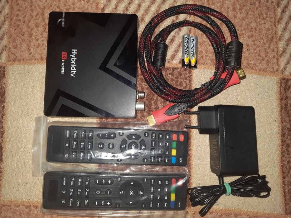 Mecool K5  -  універсальна Hybrid Smart TV приставка: 4К/UHD, OTT/IPT + DVB-S2/T2, AndroidTV 11. До 4-х ОС Linux. Два пульти!