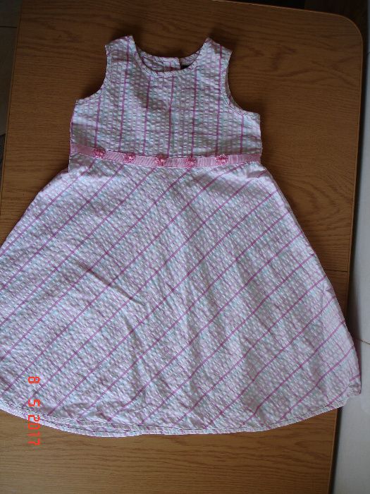 Платье летнее красивое на 4-6лет