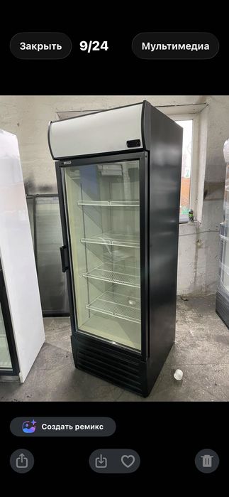 Продам холодильну вітрину у відмінному стані