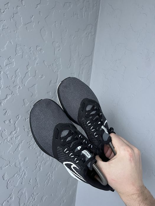 Nike zoom pegasus strike кросівки бігові