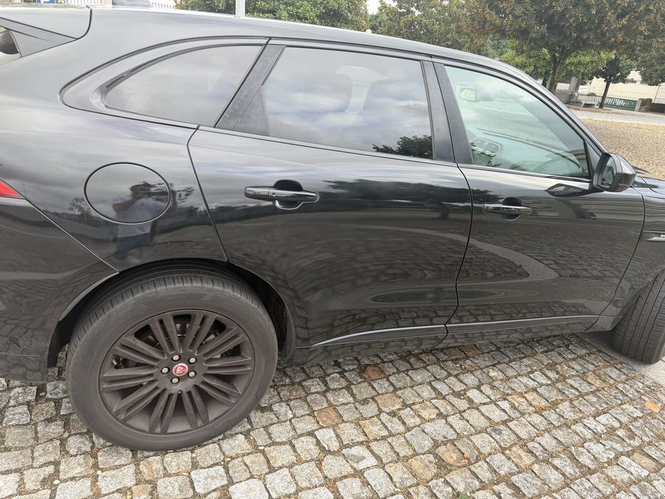 Jaguar F pace 180cv