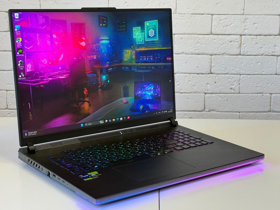 Asus Rog Scar 18/2K/240Hz/i9-14900HX/32 GB DDR5/2 TB SSD/RTX 4080