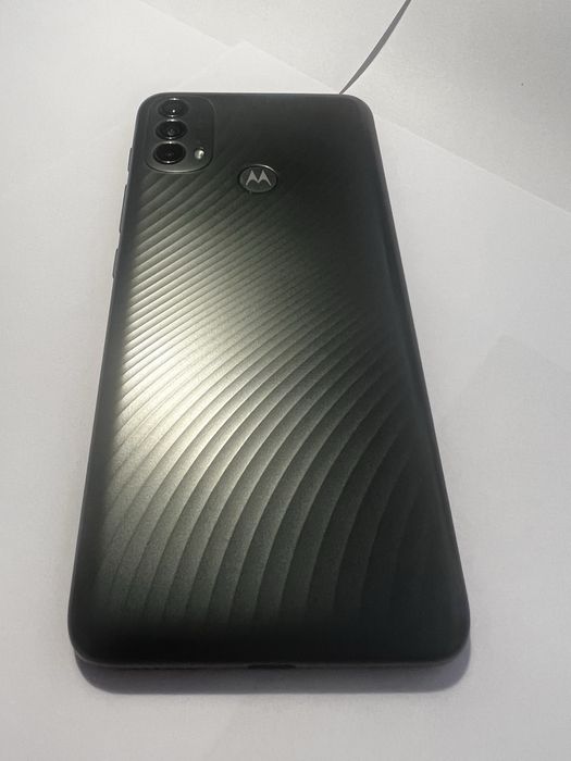 Smartfon Motorola Moto E40 4/64GB | Ekran 90Hz | Bateria 5000 mAh | Stan Bardzo dobry