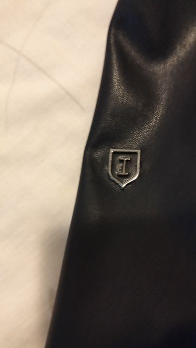 Casaco Suits Inc tamanho M pouco utilizado. Valor negociável