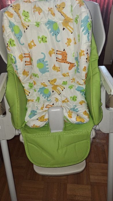 Cadeira de refeições de bebé