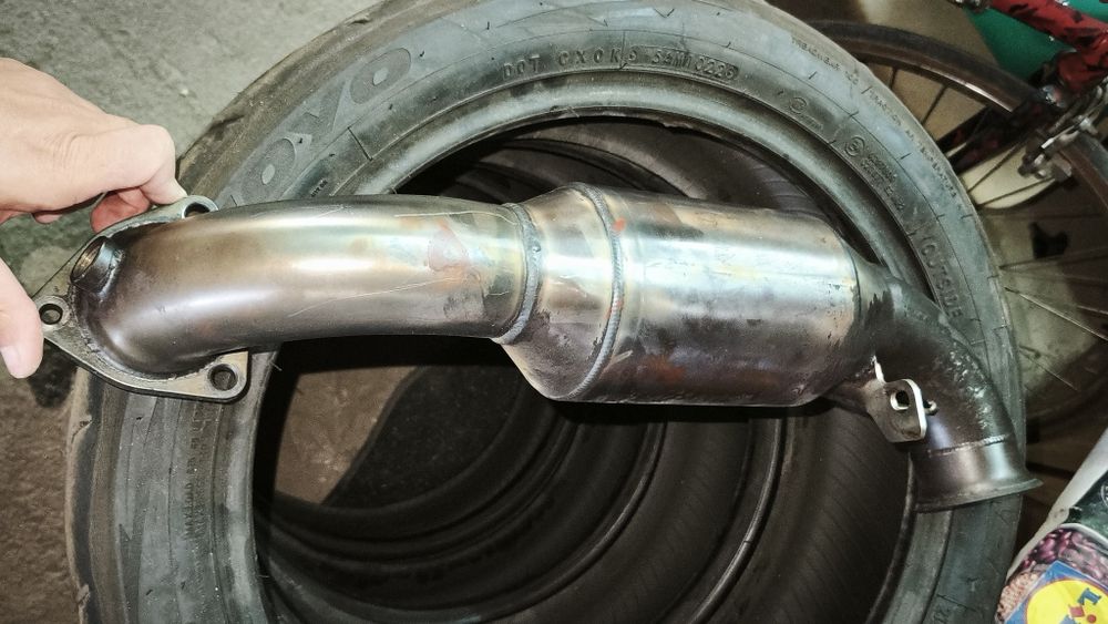 Downpipe com Catalisador de 200 células para Peugeot 208 GTI