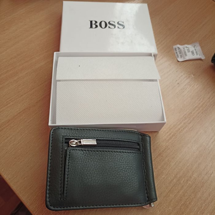 Продам зажим BOSS  ARMANI